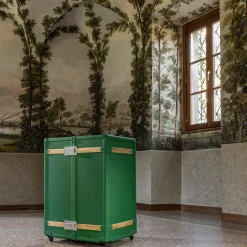 Trunk guardaroba Saint-Tropez verde con inserti in rovere