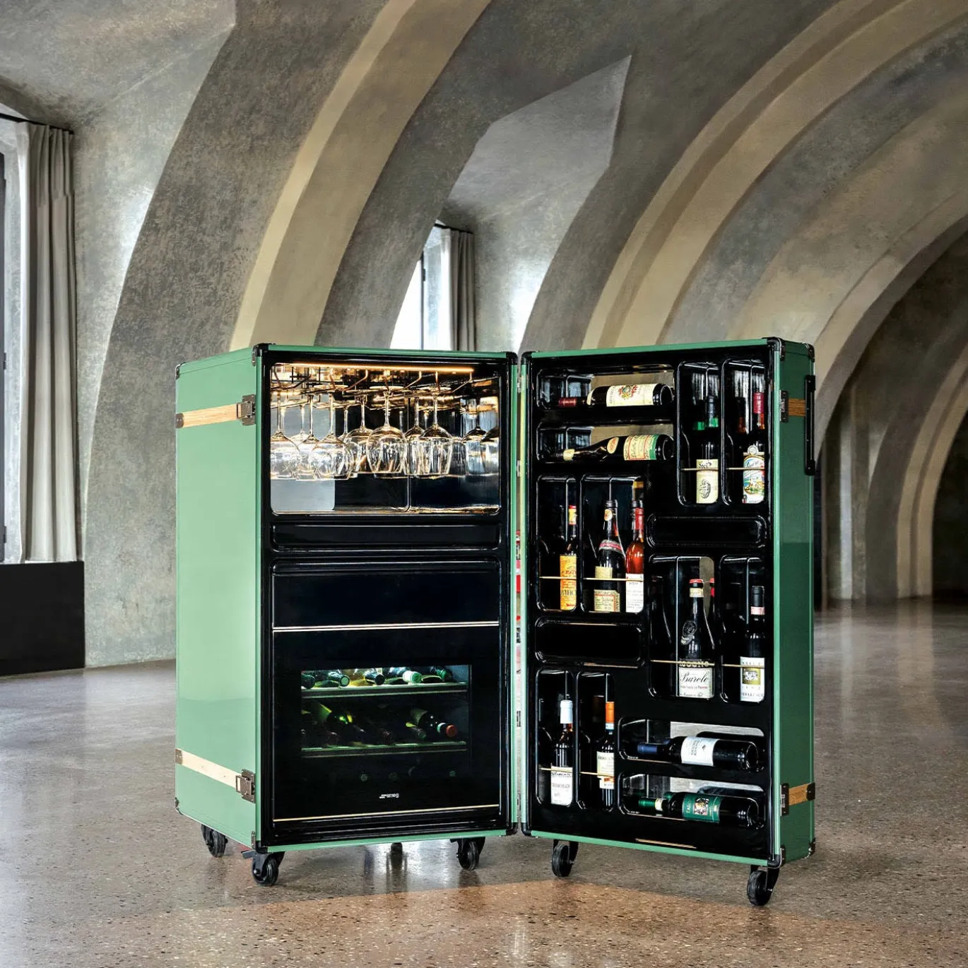 Trunk Moderno per Vini
