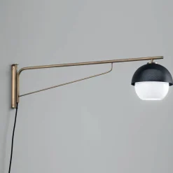 Urban Arm Sconce girevole a parete
