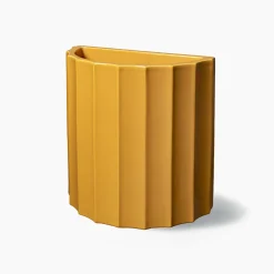 Vaso alto in ceramica gialla Half-Column di Objects Of Common Interest