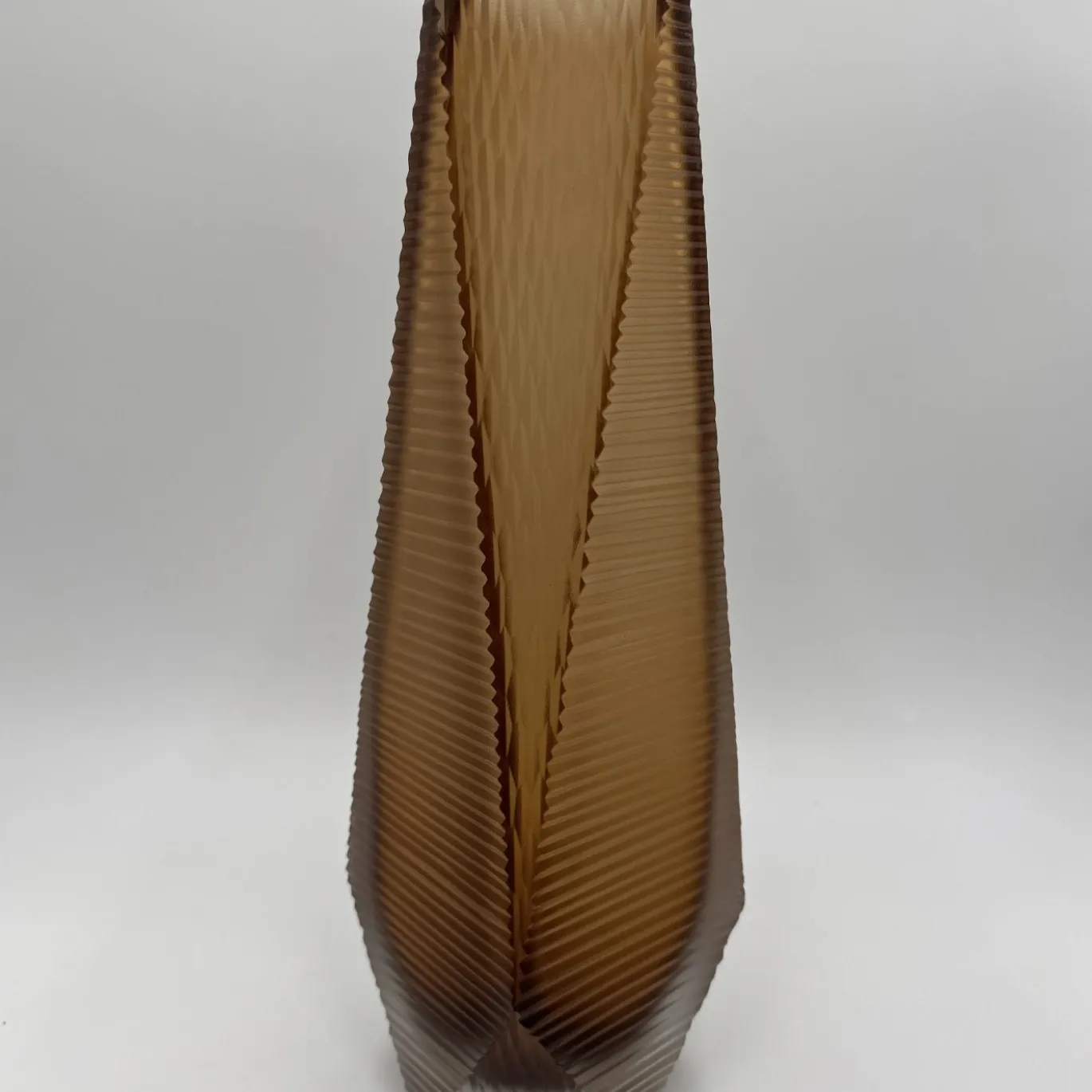 Vaso Alto in Vetro Marrone con Doppia Smerigliatura