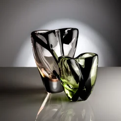 Vaso a otto cifre Black Belt di Peter Marino in verde