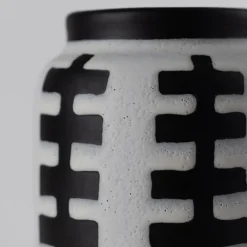 Vaso bianco opaco strutturato