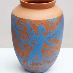 Vaso blu Il Pescatore di Granchi di Clara Holt e Chiara Zoppei