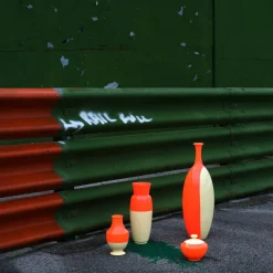 Vaso Circuito Vibrante in ceramica arancione e giallo zabaione