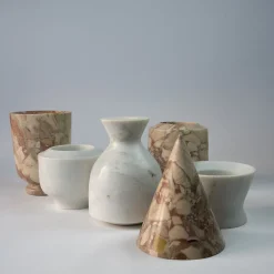 Vaso con coperchio Itineranti 10 in marmo