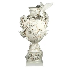Vaso con piede Tropical bianco anticato di Antonio Fullin