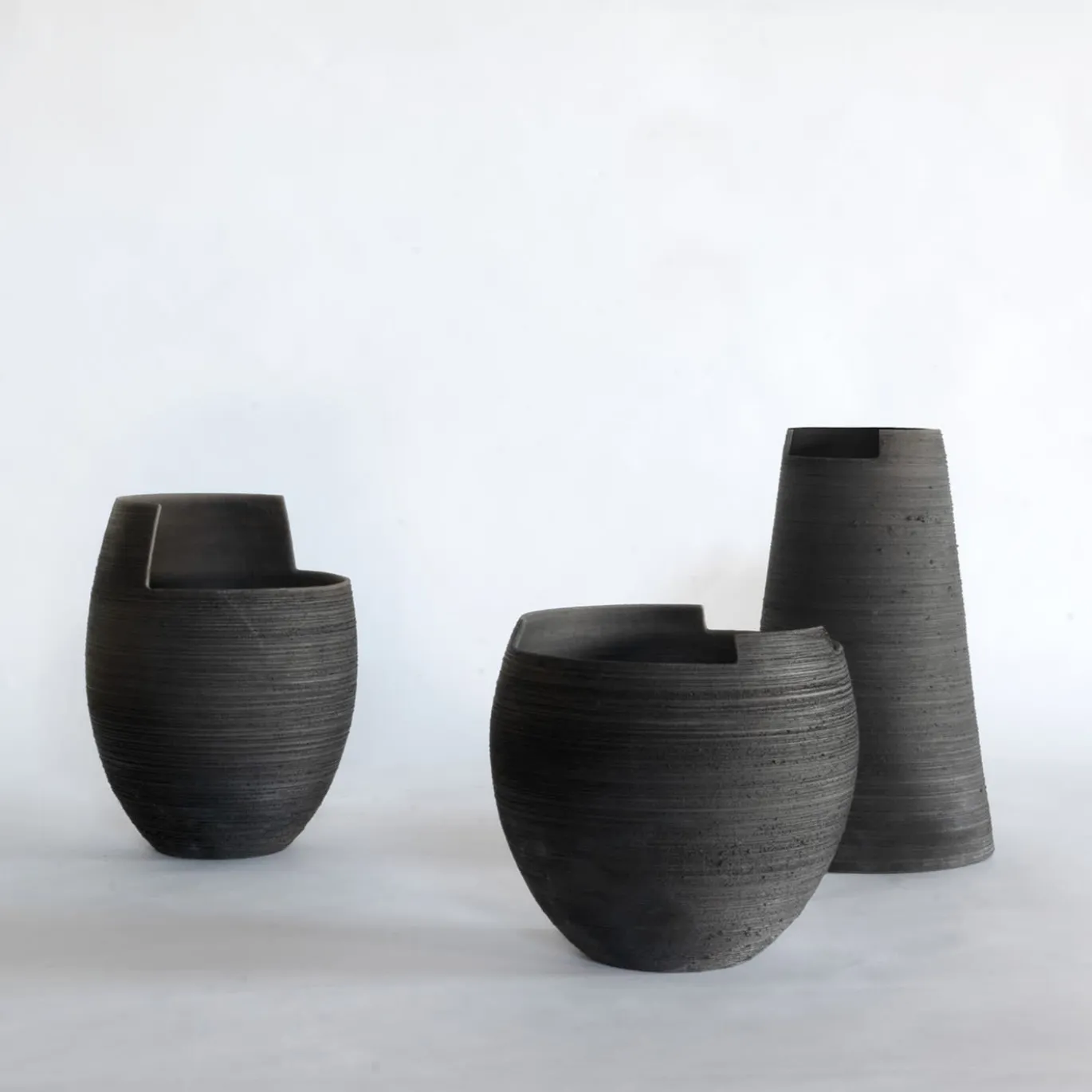 Vaso Cut Small Smoked Black