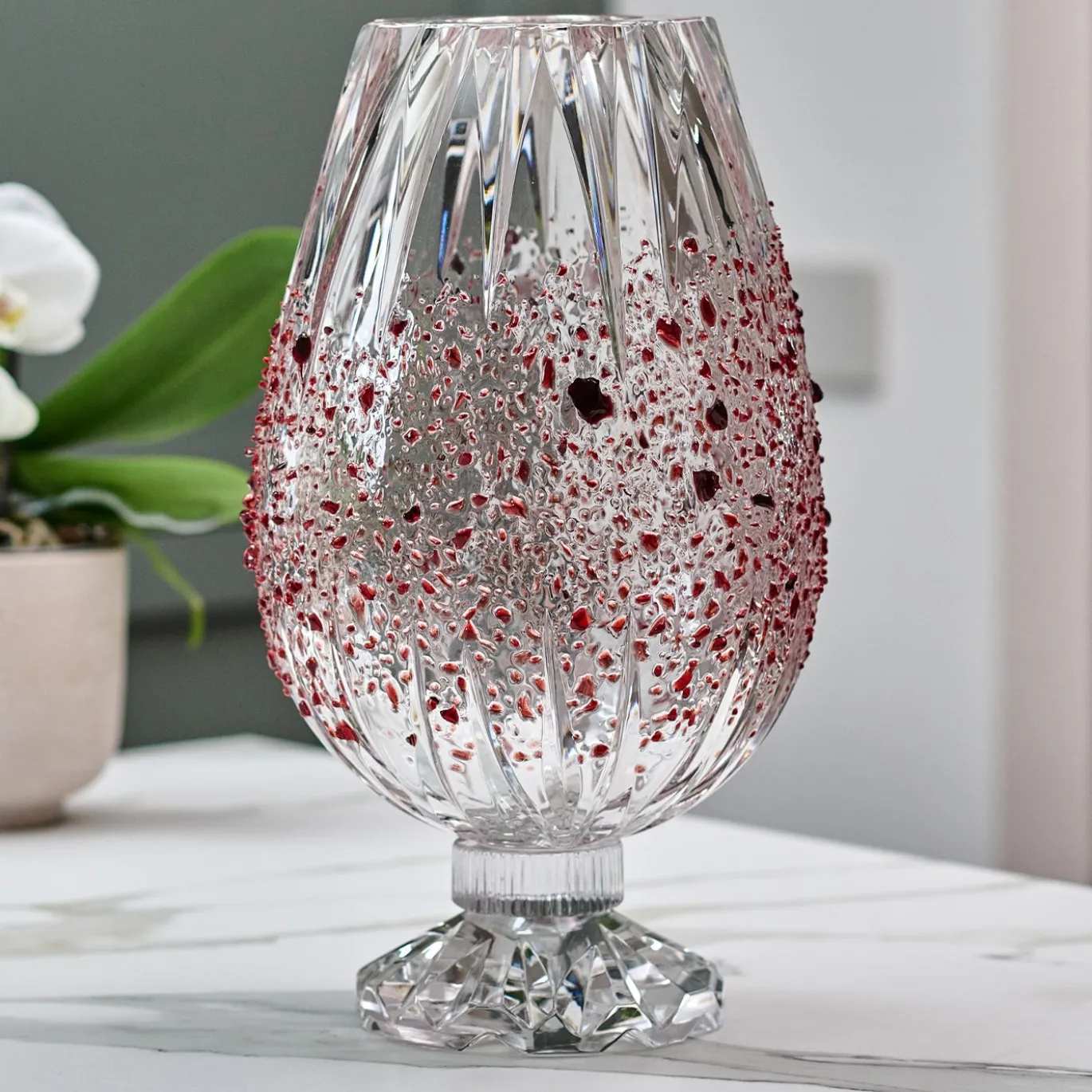 Vaso Decorativo Graffiante In Cristallo Con Dettagli Rossi