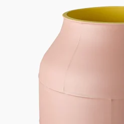 Vaso decorativo in ceramica rosa e gialla di Benjamin Humbert