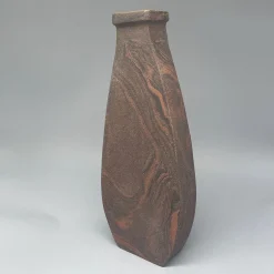 Vaso decorativo in gres nero e rosso N.73