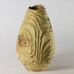 Vaso Decorativo in Legno Tornito a Forma di Goccia
