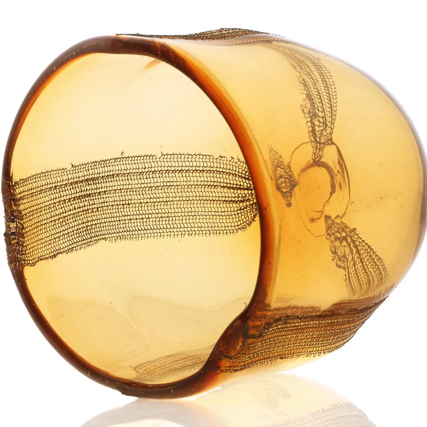 Vaso decorativo Intrigante in vetro di Murano ambra con rete metallica