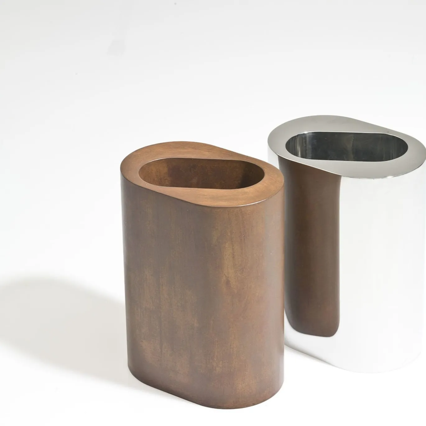 Vaso Decorativo Ovale in Acciaio Corten di Robert Evans