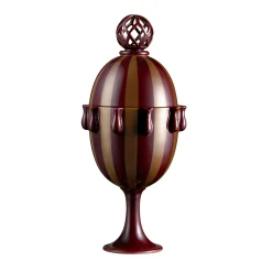 Vaso decorativo Ovum in argilla di Dylan Tripp
