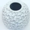 Vaso decorativo Small Round della serie Onda in ceramica bianca lucida