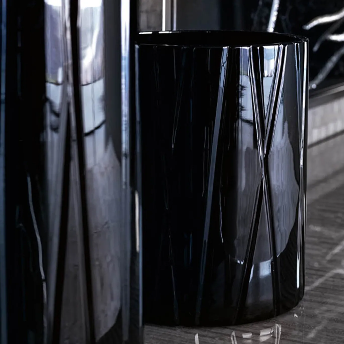 Vaso di vetro alto nero Manhattan