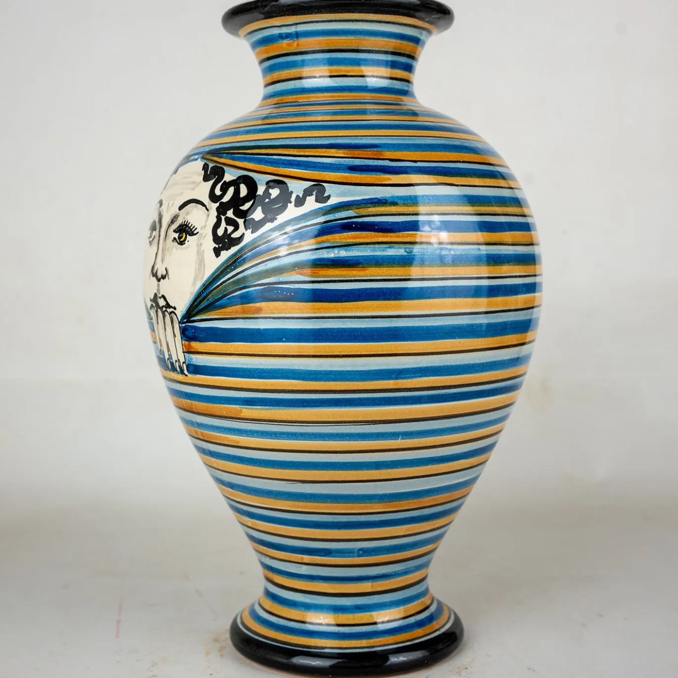 Vaso Donna in Ceramica Arancione I Curiosi