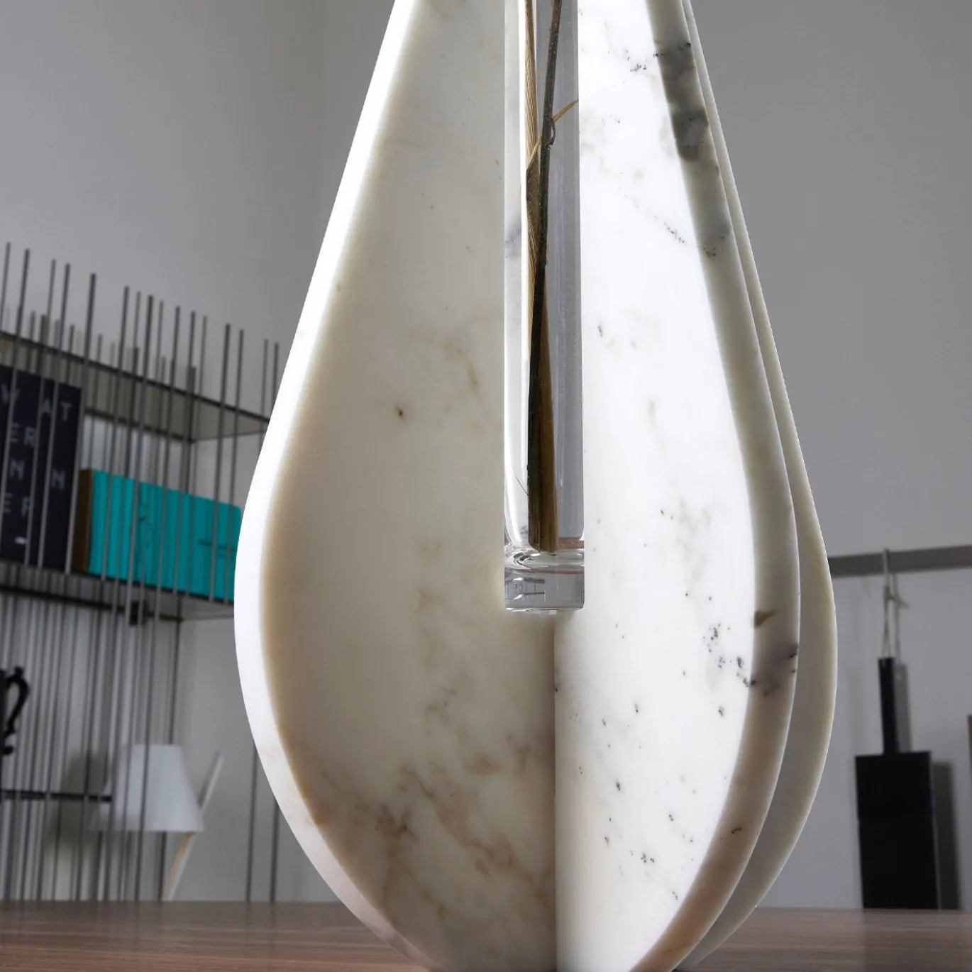 Vaso Drop White Carrara #5 di Alessandra Grasso