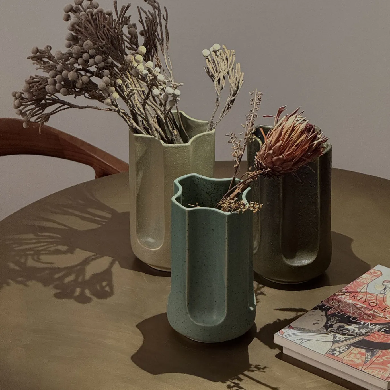 Vaso Giuseppe Turquesa in ceramica smaltata blu opaco