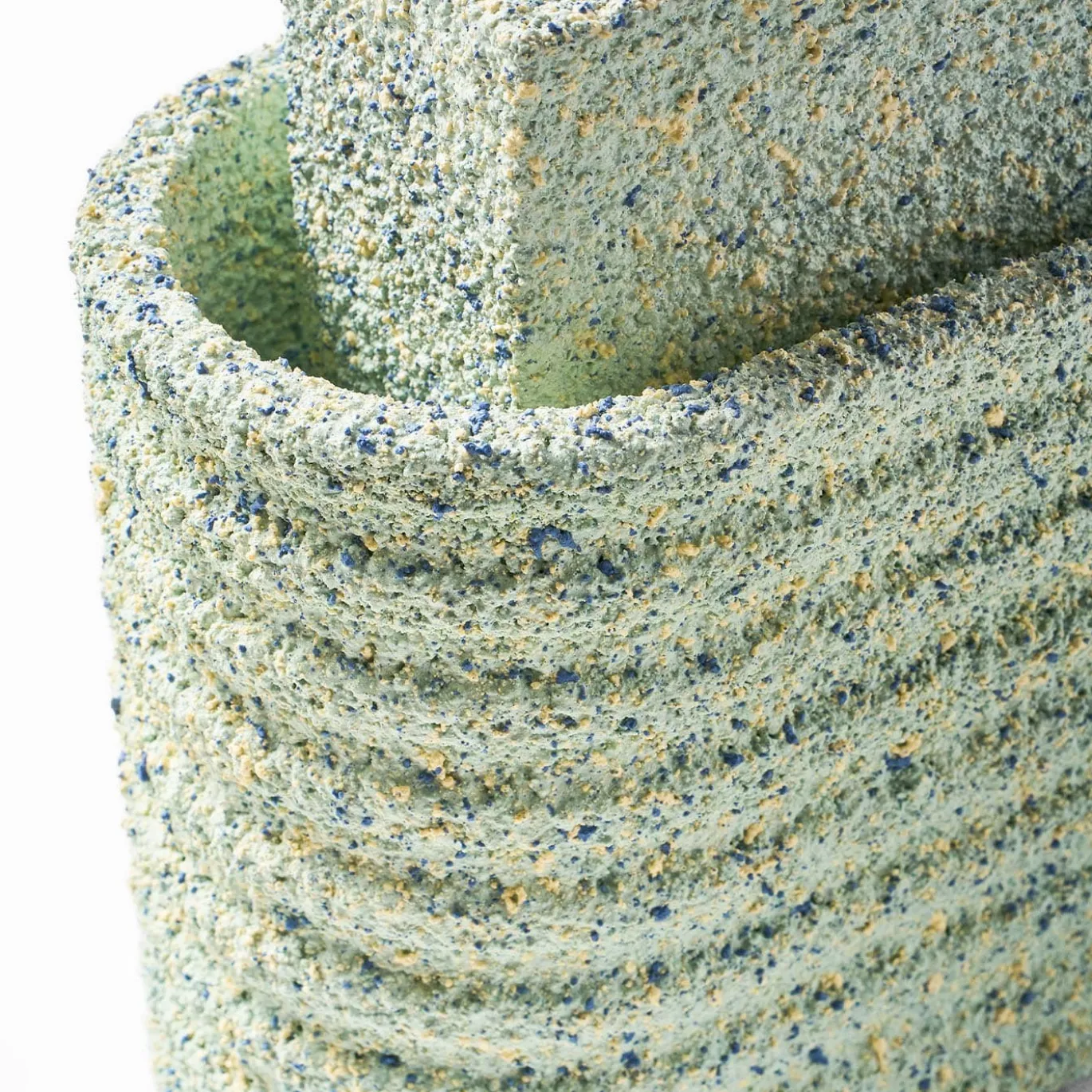 Vaso Guglie verde chiaro di Patricia Urquiola