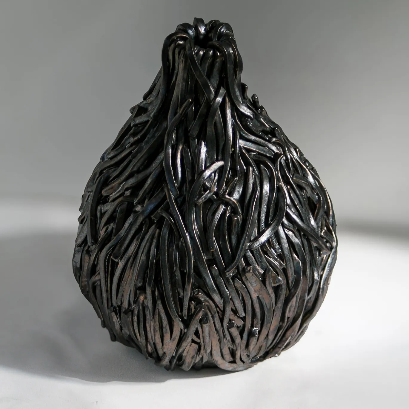 Vaso in ceramica a mosaico in argento-bronzo Serpentine