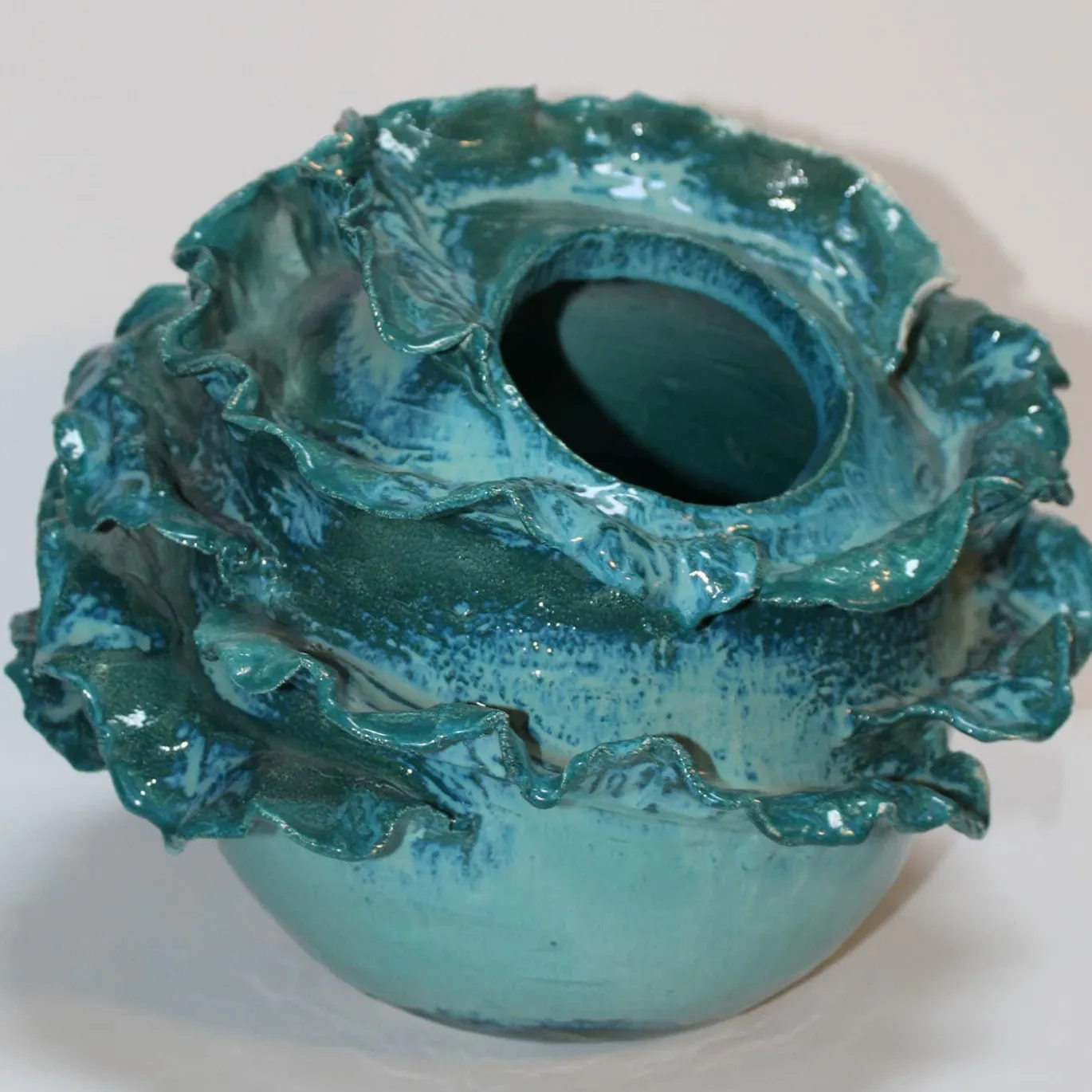 Vaso in ceramica azzurra Tritone