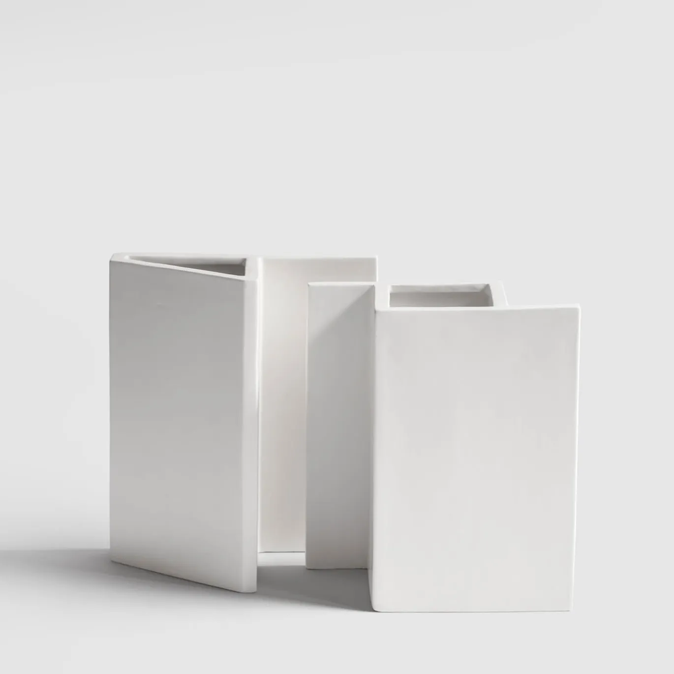 Vaso in ceramica bianca Knight