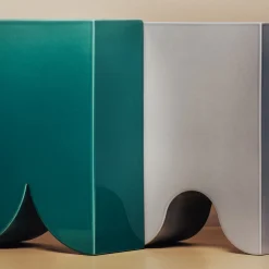 Vaso in ceramica grigio Onda n.2 di Muller Van Severen