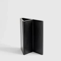 Vaso in ceramica nera Knight