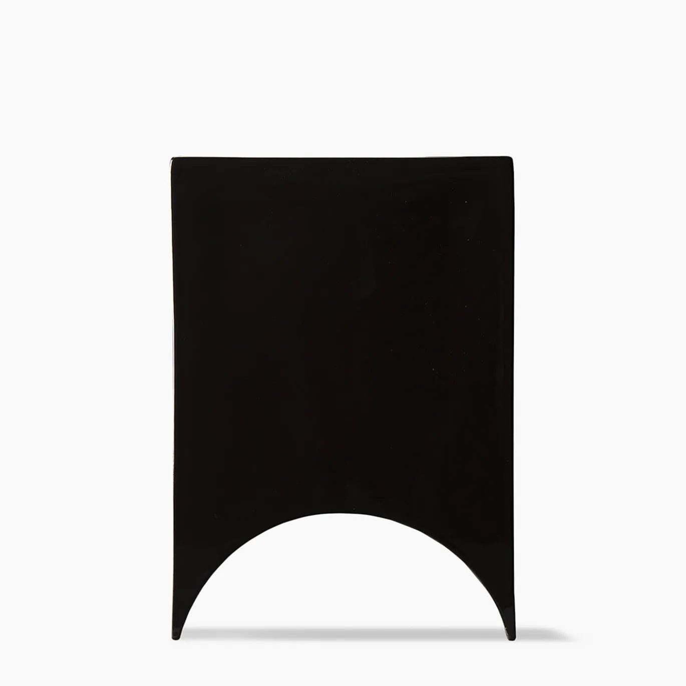 Vaso in ceramica nera Onda No.4 di Muller Van Severen