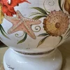 Vaso in Ceramica Policroma Campanula con Coralli e Conchiglie