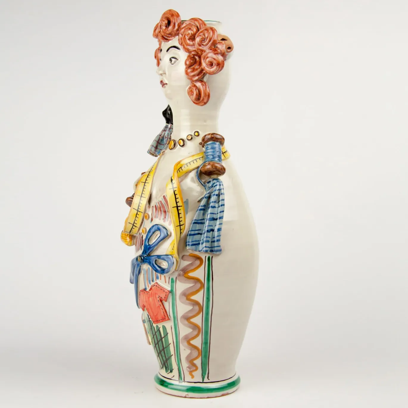Vaso in ceramica The Seamstress