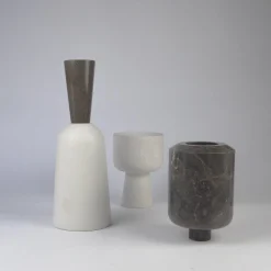 Vaso Incontri Fondativi 5 in Marmo e Cemento
