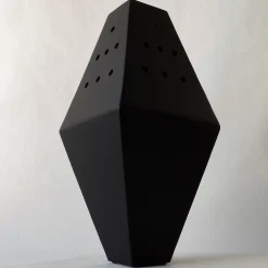Vaso in metallo Tessingiu