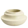 Vaso in pietra calcarea Profili A Lecce di Luca Scacchetti