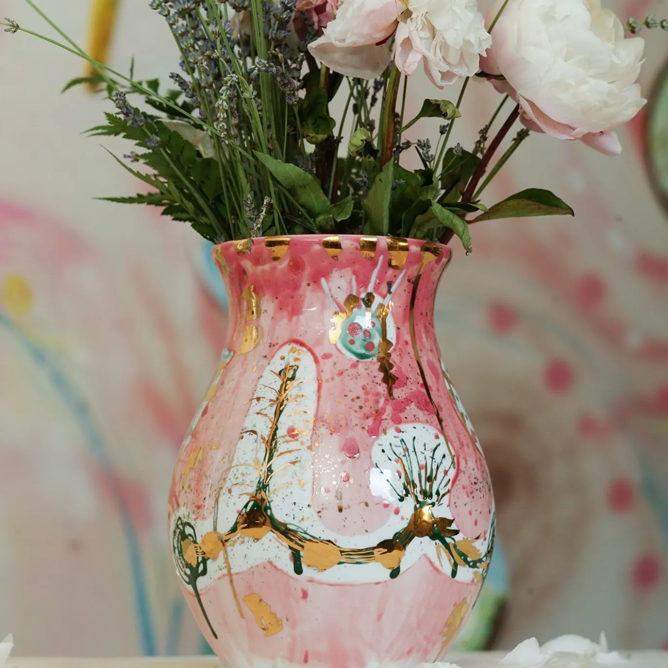 Vaso in porcellana rosa Afrodite