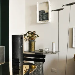 Vaso medio in marmo nero Marquina People