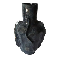Vaso Meltemi in ceramica smaltata blu con sfumature ocra e grigie