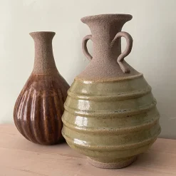Vaso n. 165 Anfora Beige con smalto verde