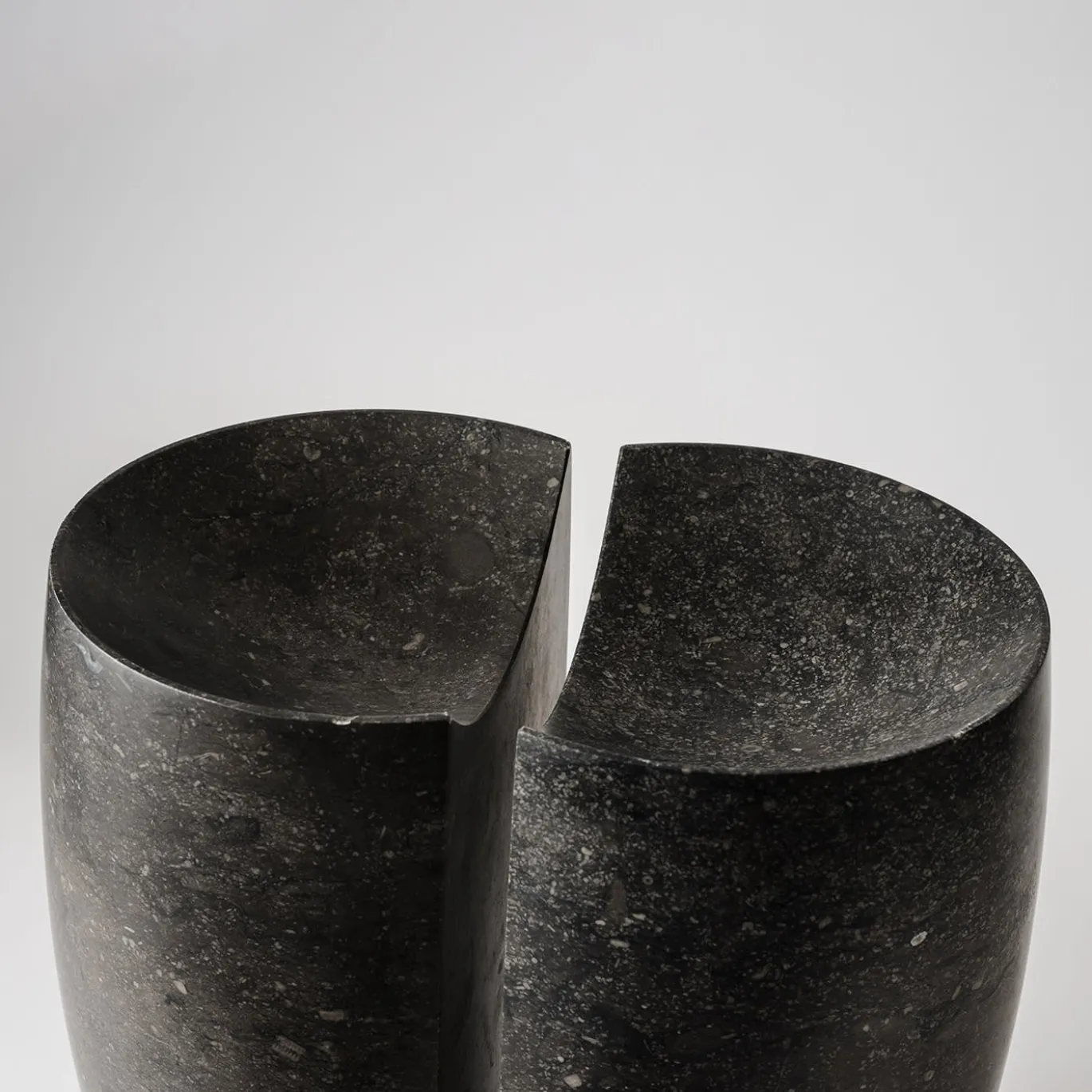 Vaso nero passato e presente