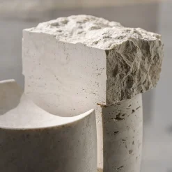 Vaso Past & Present in marmo