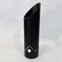 Vaso Punga in metallo con dettagli in ceramica bianca