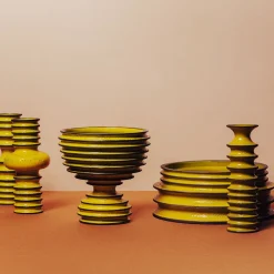 Vaso Revolver giallo e marrone di Christoph Radl