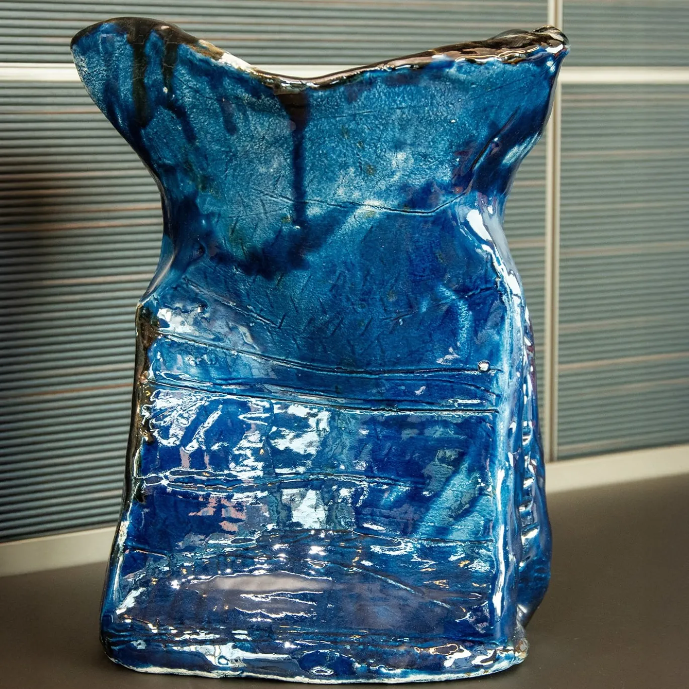 Vaso Riflessi In Ceramica Blu