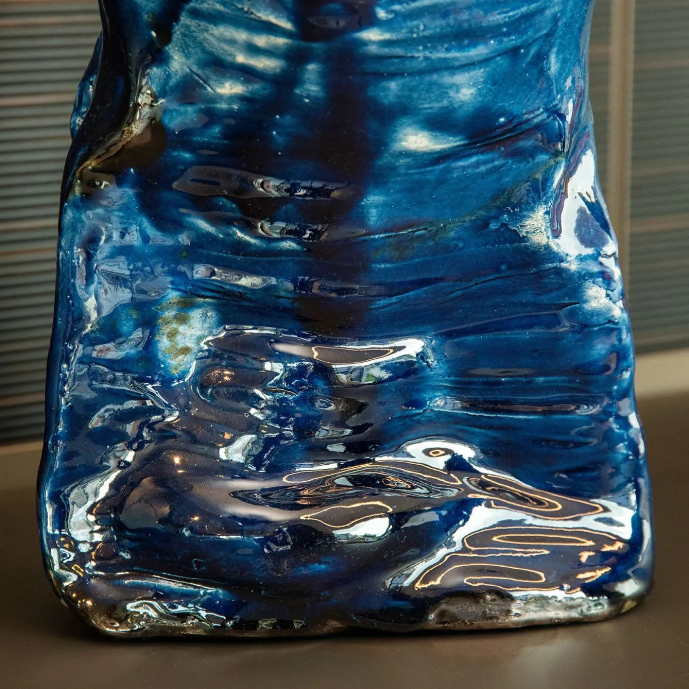 Vaso Riflessi In Ceramica Blu
