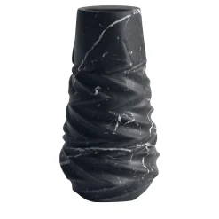 vaso Rock in marmo nero di Jacopo Simonetti