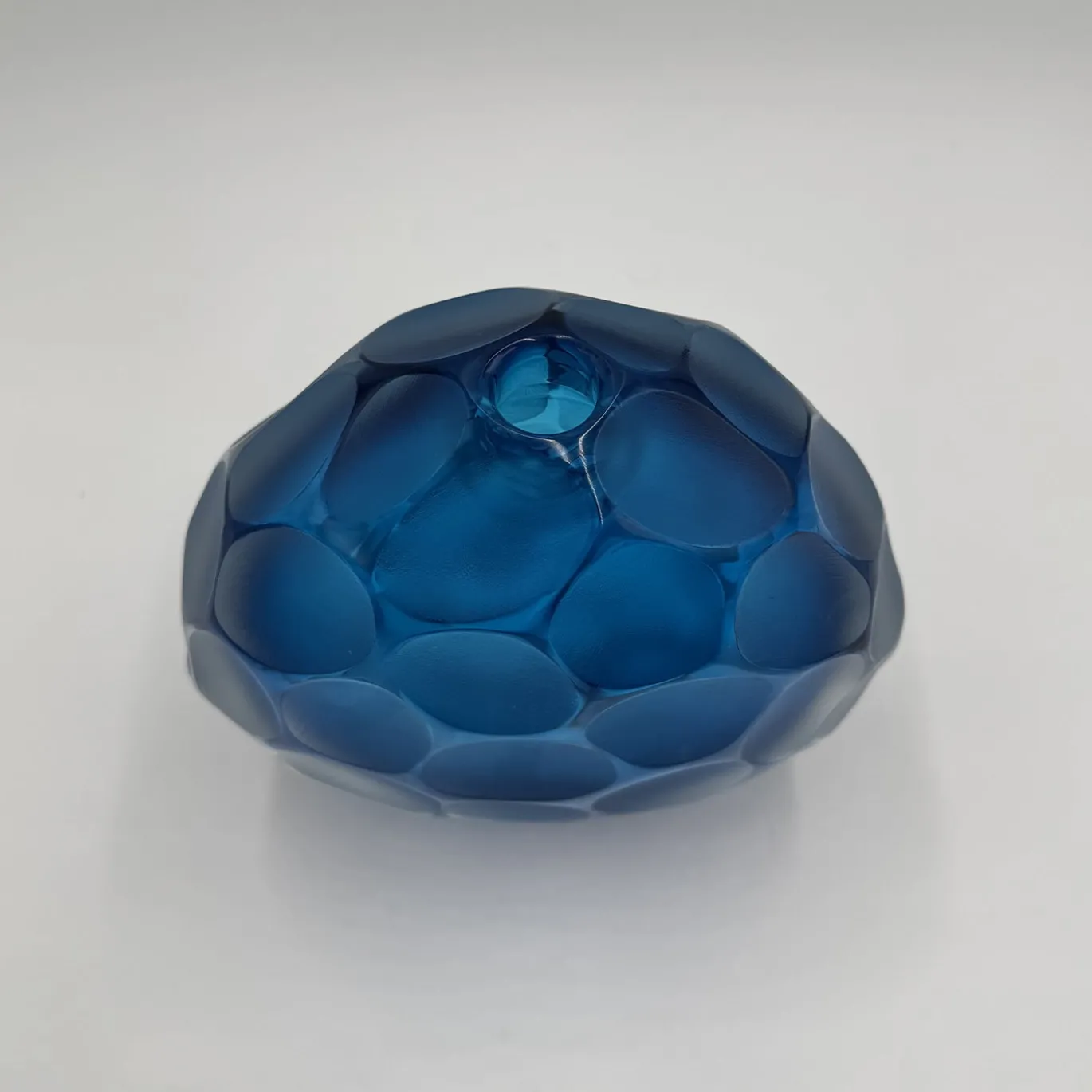 Vaso rotondo di acquamarina Invidia