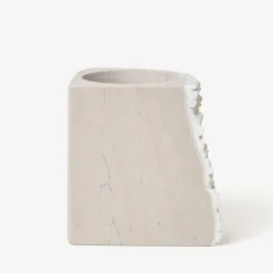 Vaso Scultoreo in Pietra Cristallizzata