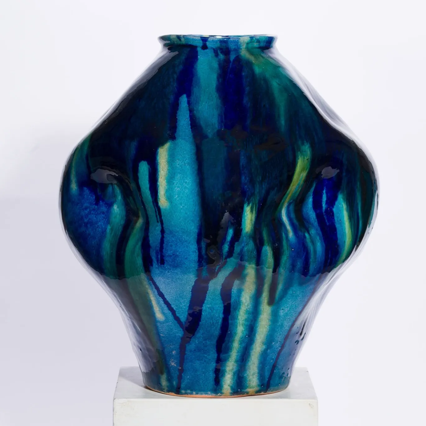 Vaso Scultoreo Linfa Blù in Ceramica